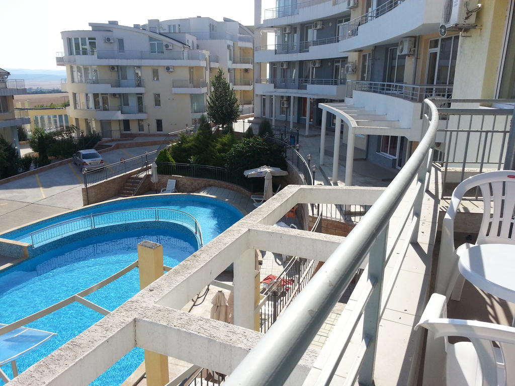 Menada Sunset Kosharitsa Apartments Exterior photo