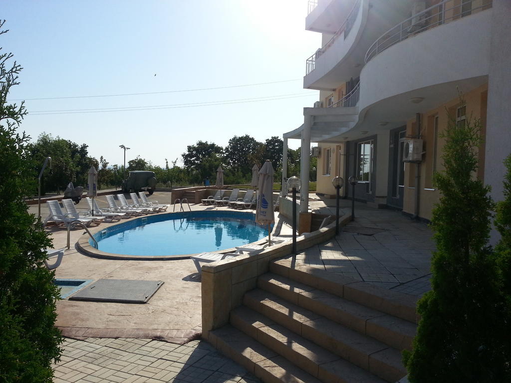 Menada Sunset Kosharitsa Apartments Exterior photo