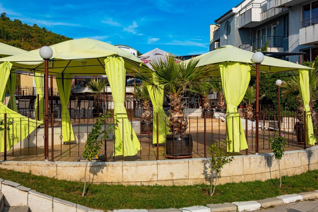 Menada Sunset Kosharitsa Apartments Exterior photo