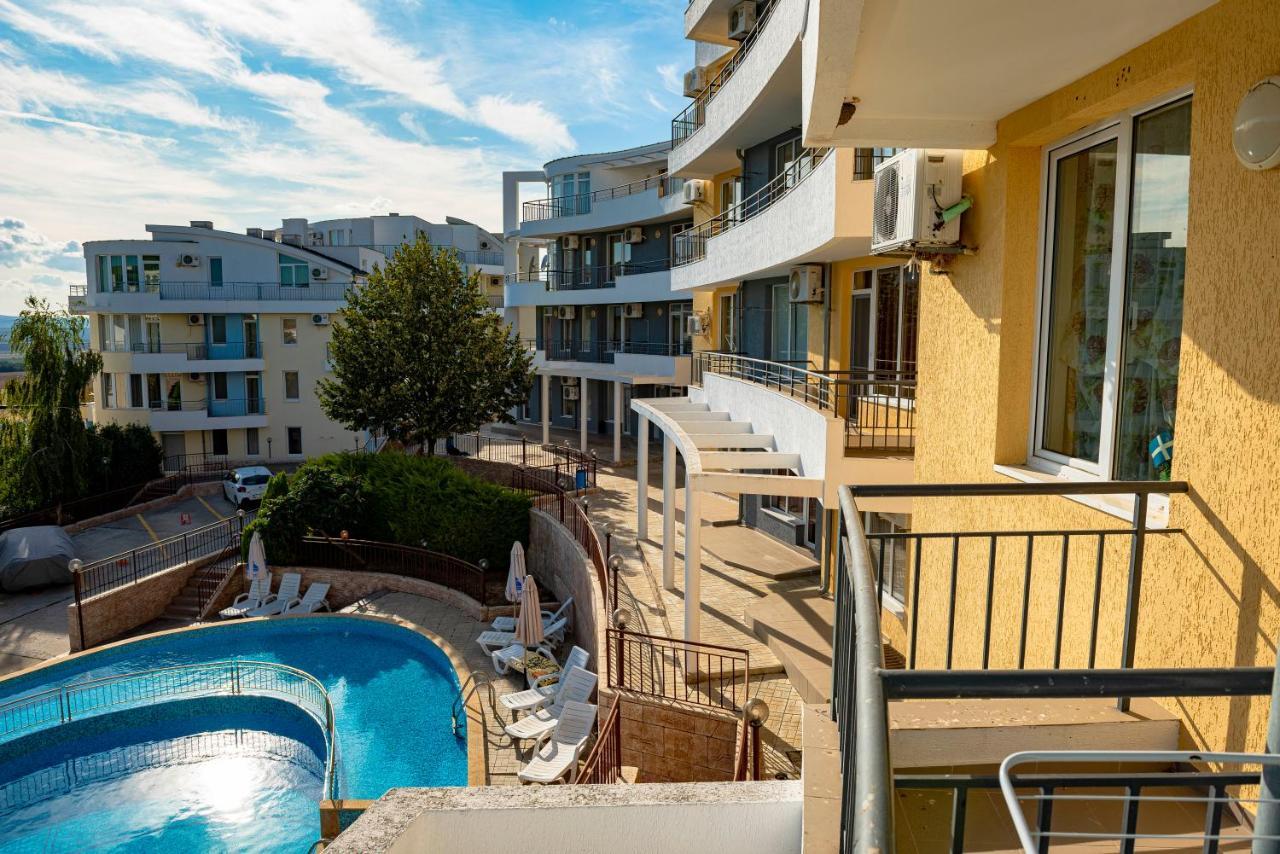 Menada Sunset Kosharitsa Apartments Exterior photo